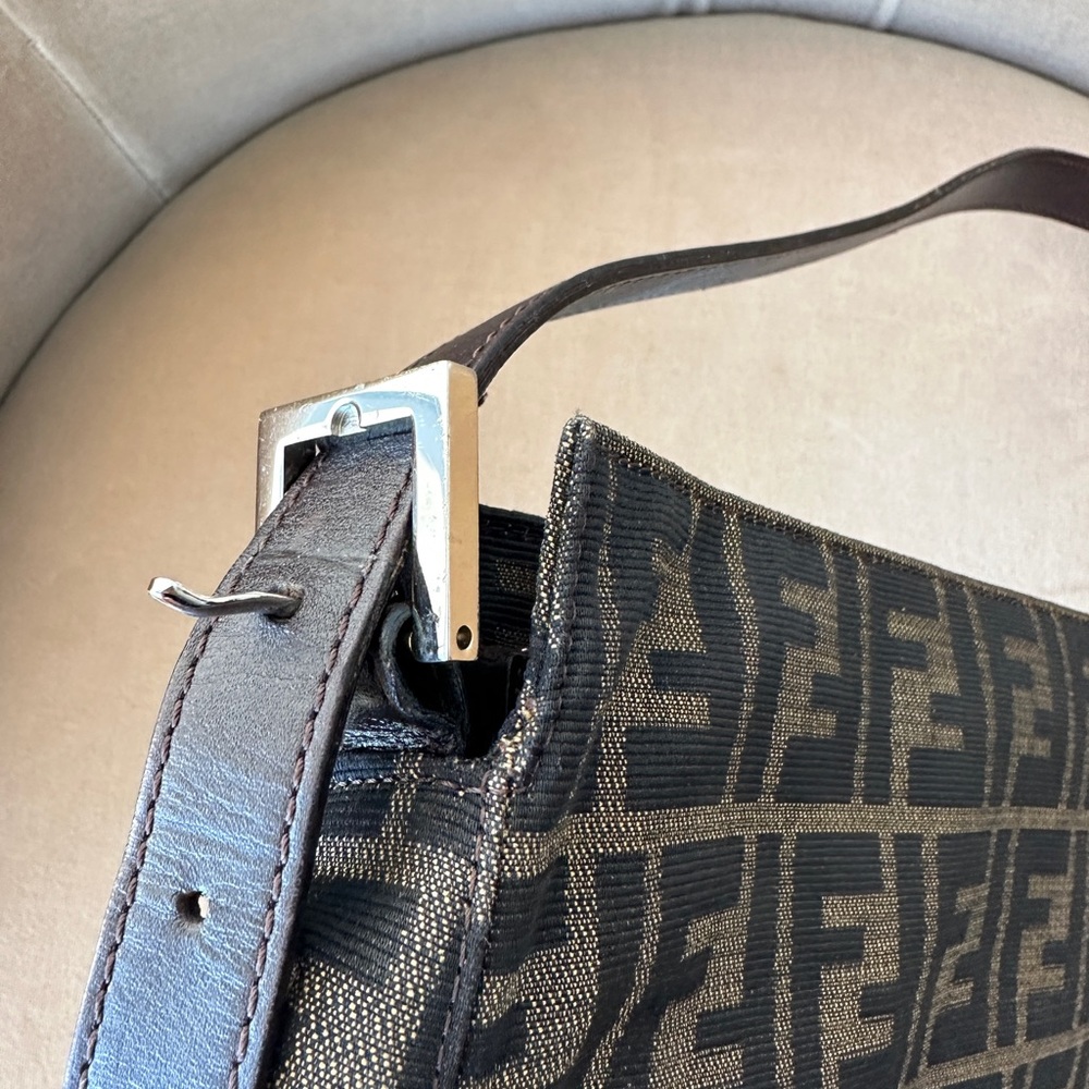 Fendi Zucca Baguette - Picture 5 of 9
